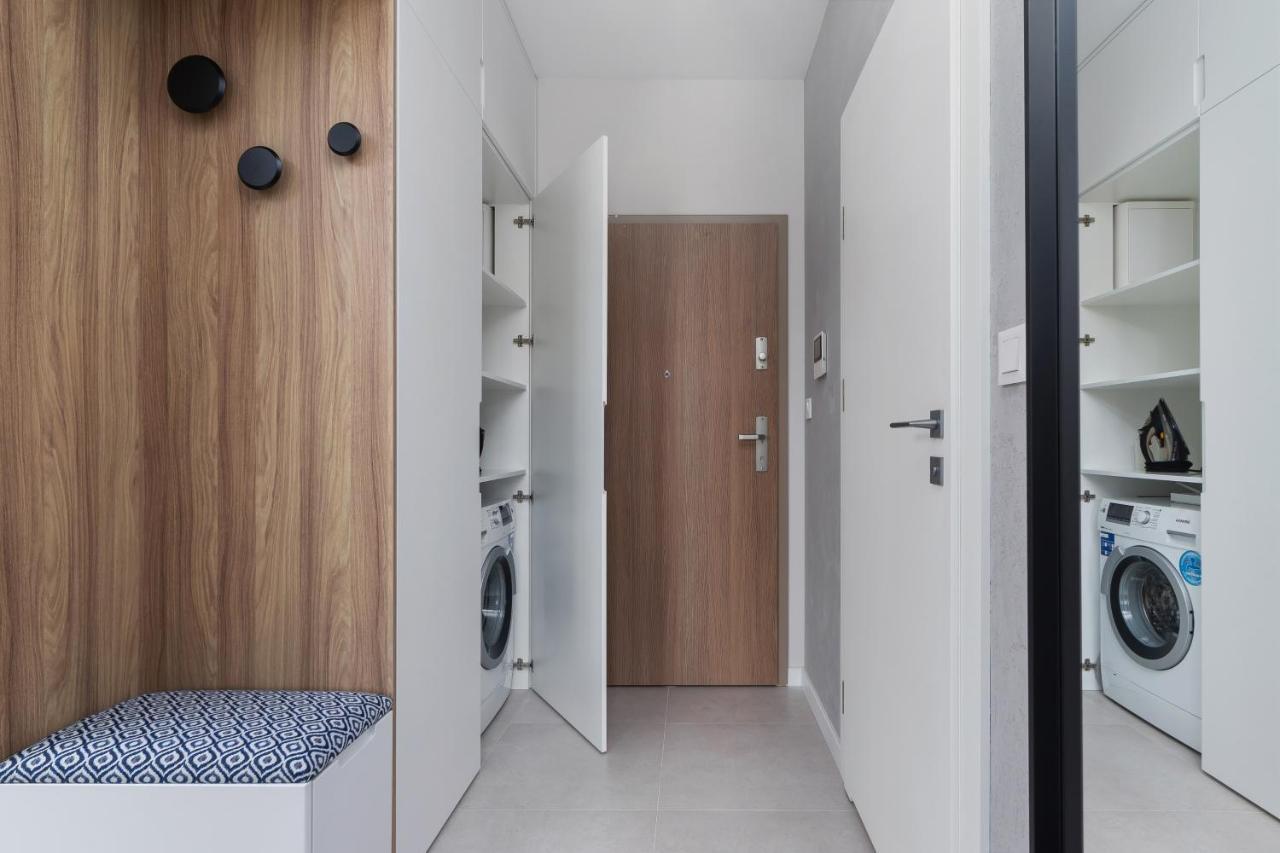 Lotniczowka Apartments By Renters Prestige Krakau Exterior foto